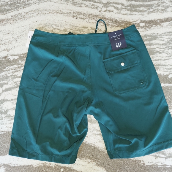 Gap 10" Board Shorts - Picture 2 of 3